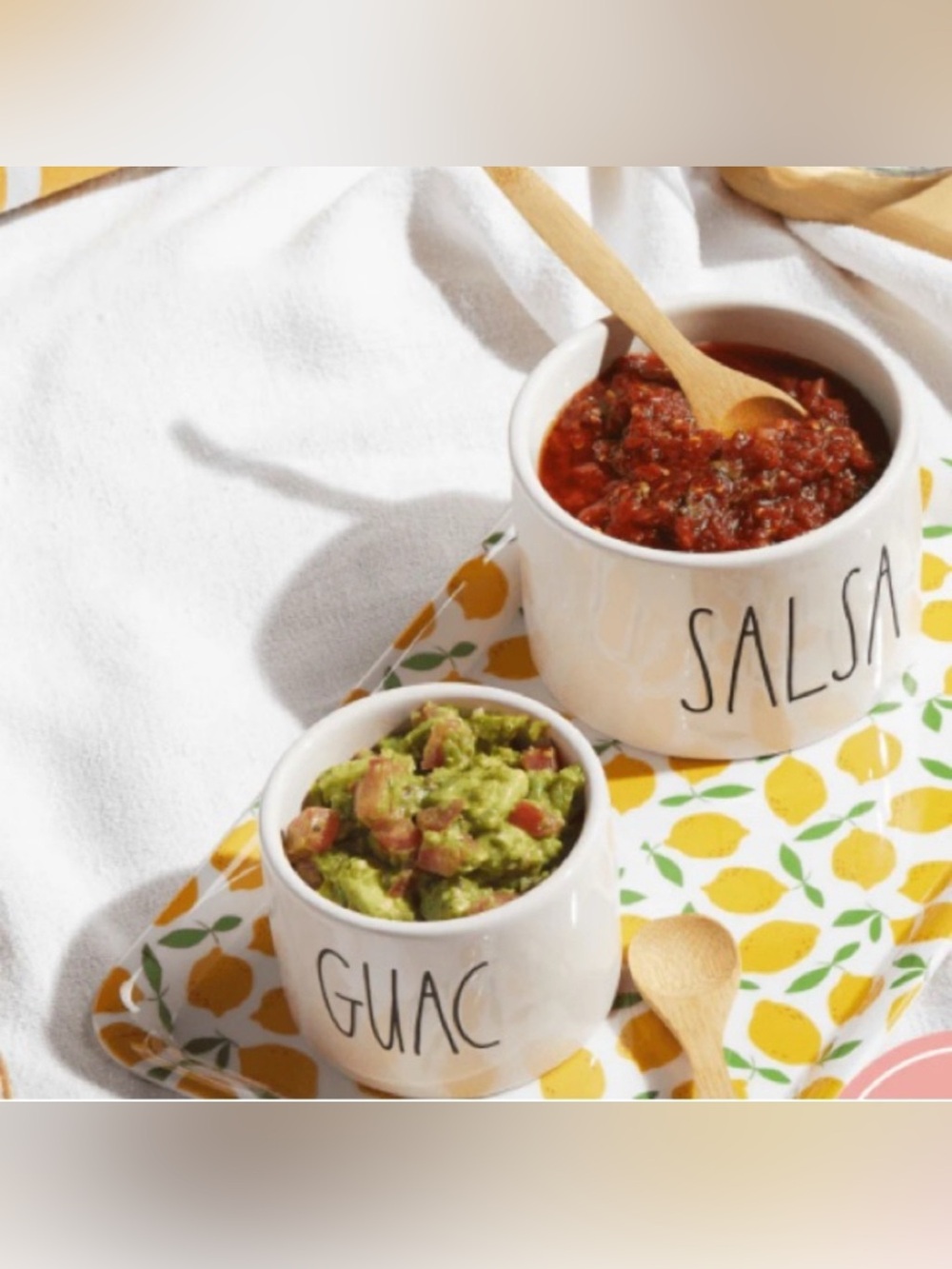 NWOT RAE DUNN ARTISAN GUAC + SALSA SET WITH 2
BAMBOO SPOONS